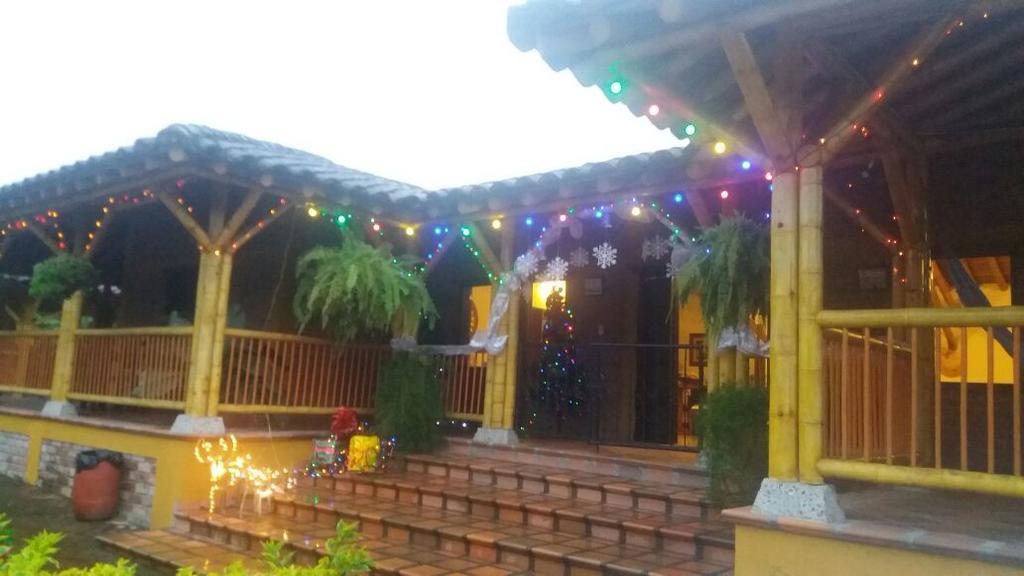 הוילה Calarcá Finca El Diamante מראה חיצוני תמונה
